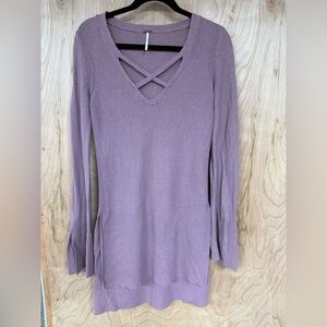 Free People Mauve Long Sleeve Crisscross Neck Hi Lo Tunic Sweater sz Medium